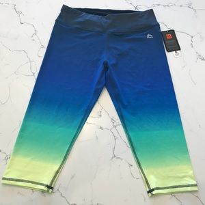 Reebok size medium crop legging